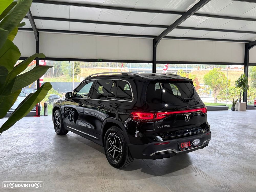 Mercedes-Benz EQB 250 AMG Line - 7