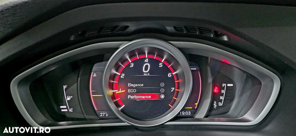 Volvo V40 T2 Geartronic Inscription - 23