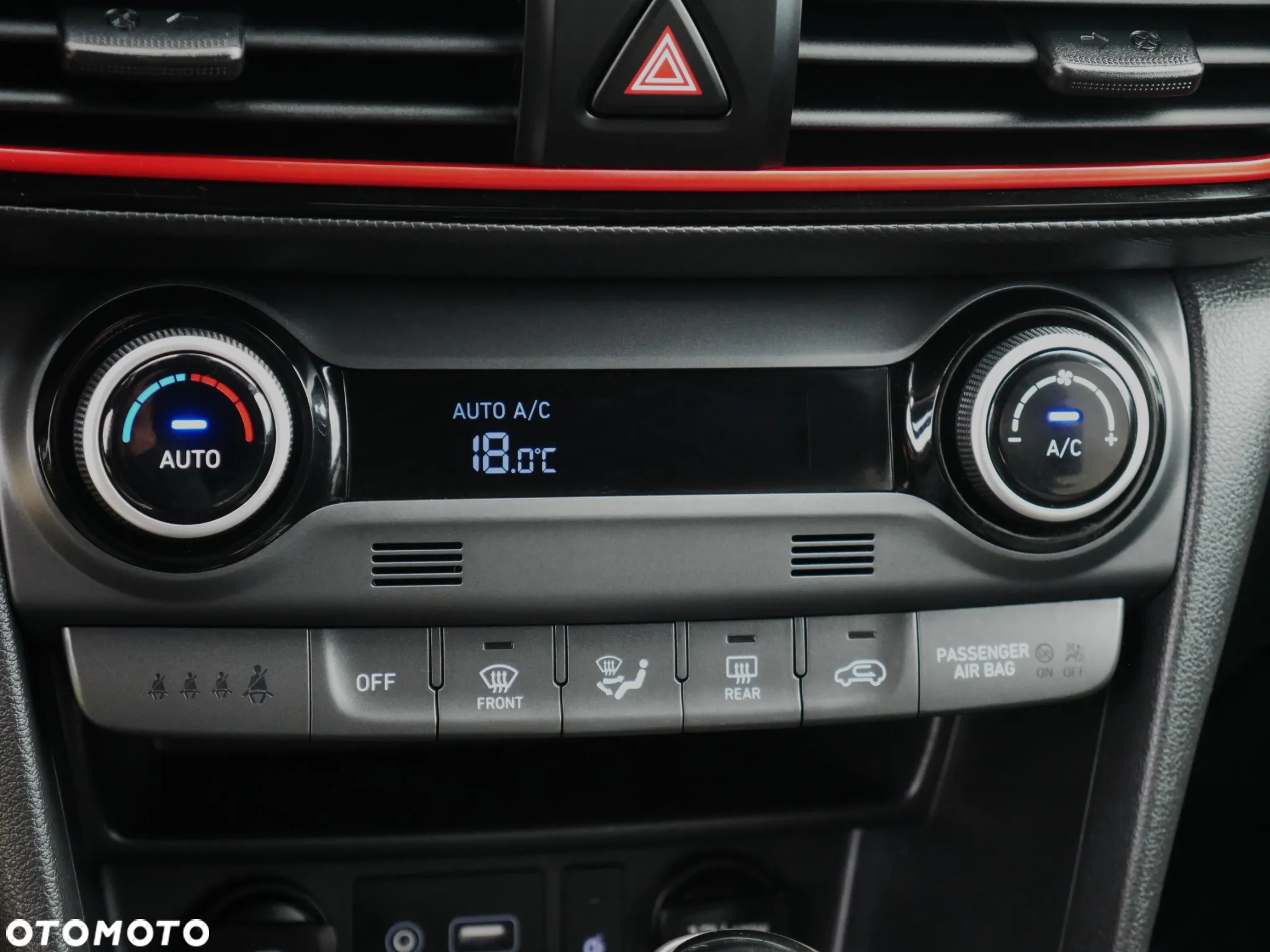 Hyundai Kona 1.6 T-GDI DCT Premium - 35