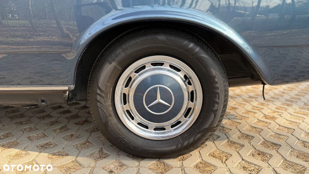 Mercedes-Benz W123 - 15