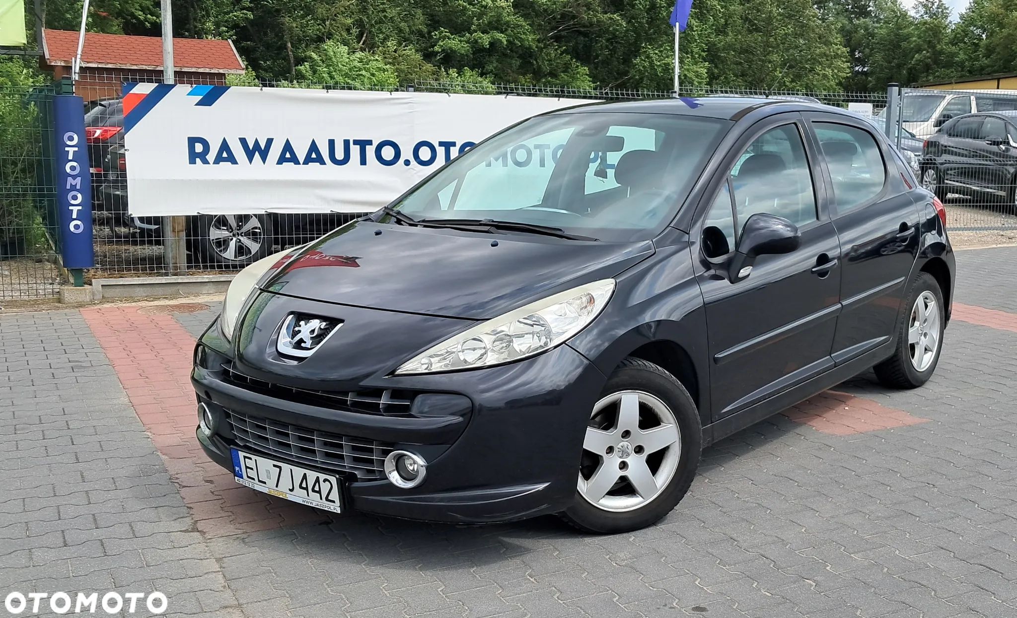Peugeot 207 1.4 16V Trendy - 1