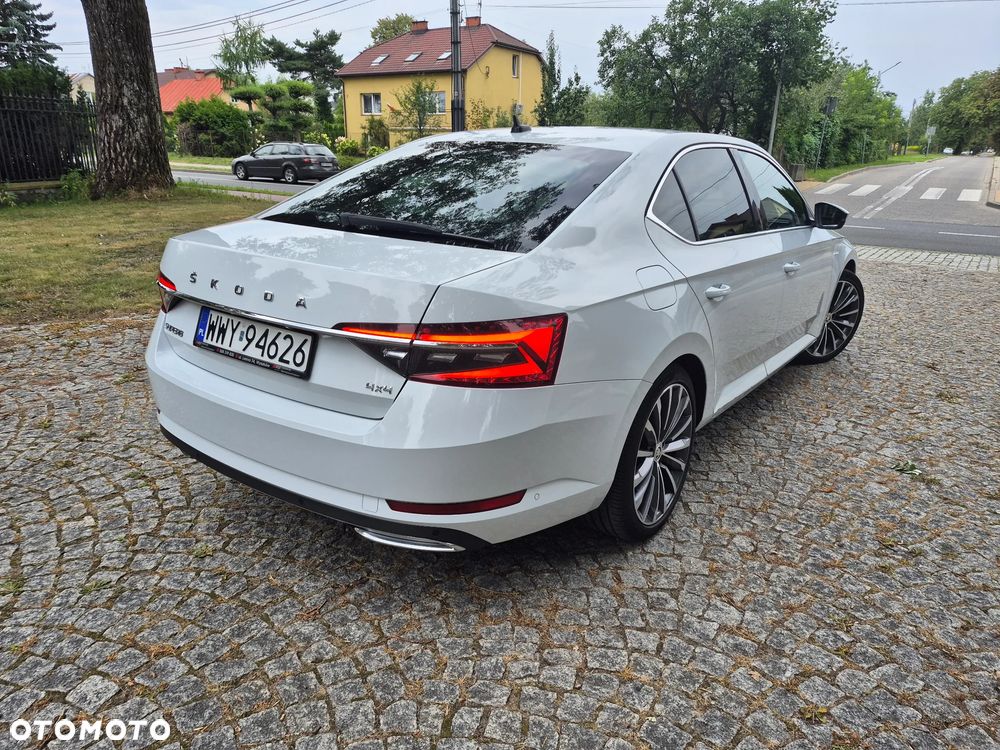 Skoda Superb 2.0 TDI SCR 4x4 L&K DSG - 23