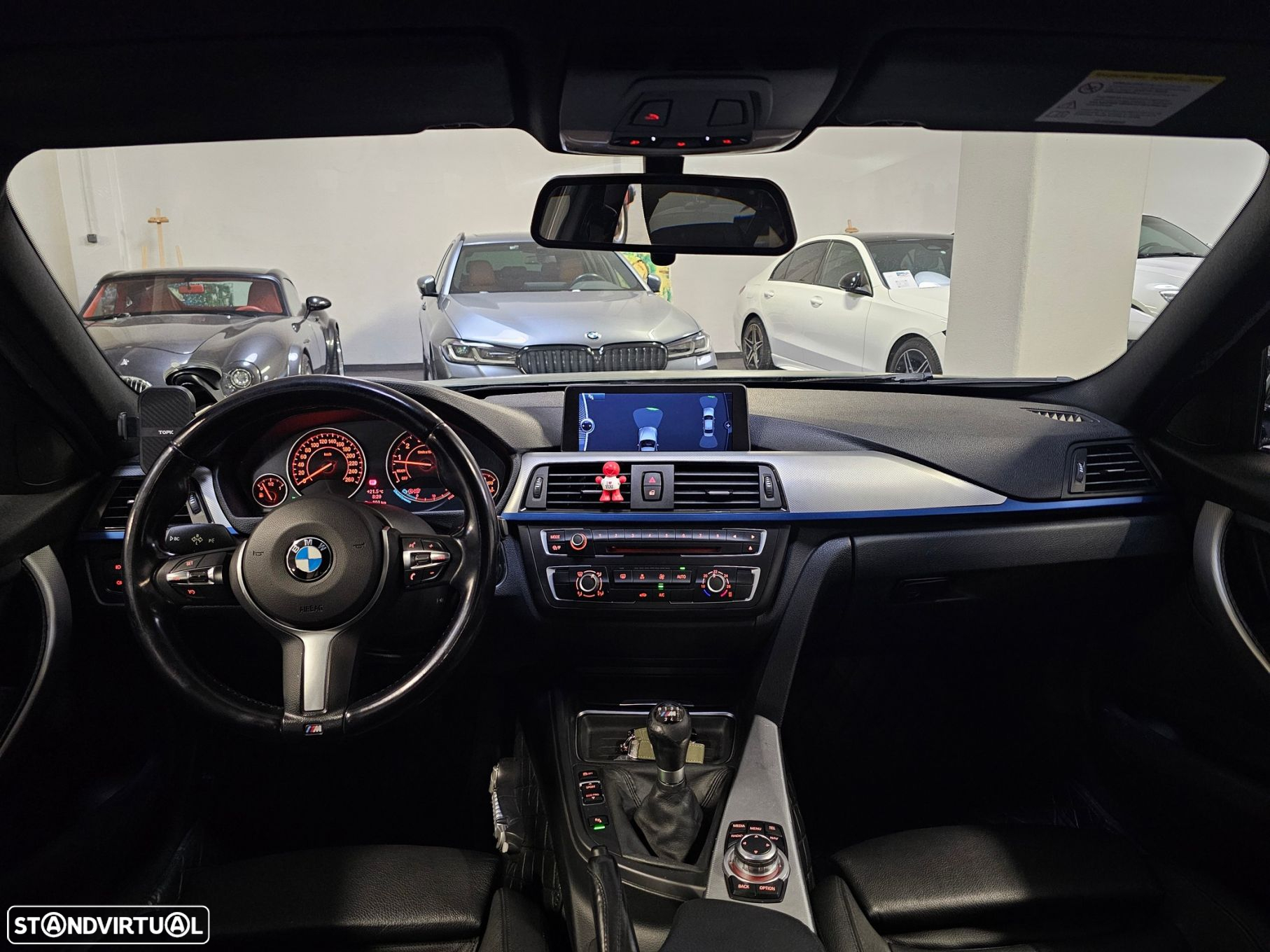 BMW 328 i Pack M - 12