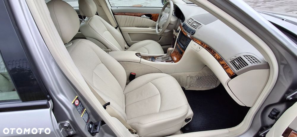 Mercedes-Benz Klasa E 350 4Matic Automatik Elegance - 11