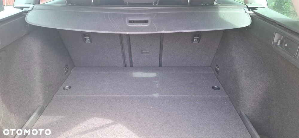 Volkswagen Golf Variant - 8