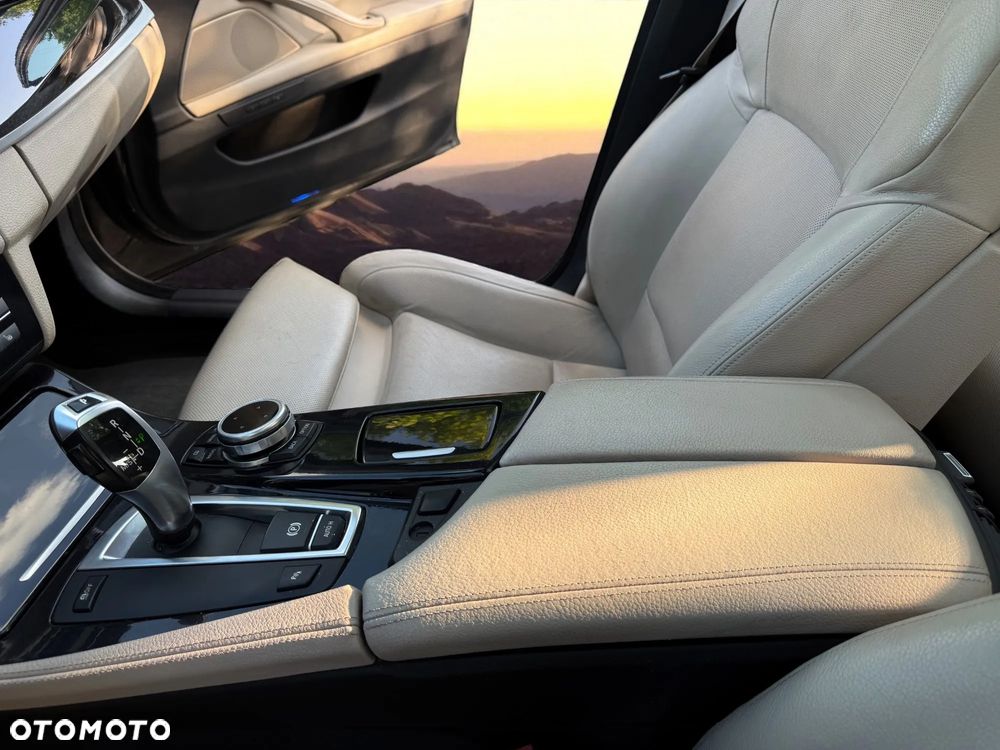 BMW Seria 5 520d Modern Line - 20