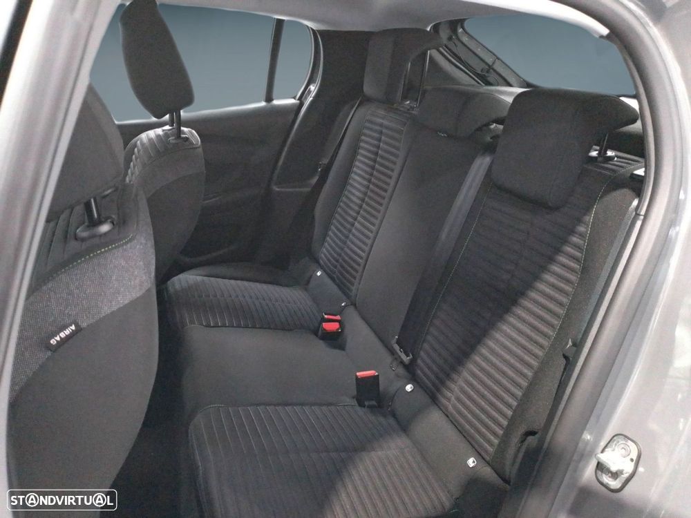 Peugeot 208 1.2 PureTech Active - 12