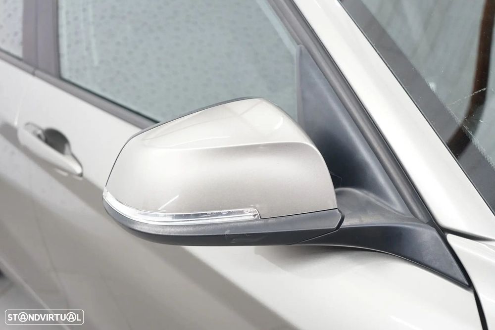 BMW 116 d Line Urban - 9