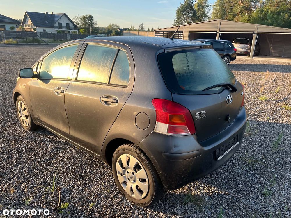 Toyota Yaris 1.0 VVT-i Cool - 3