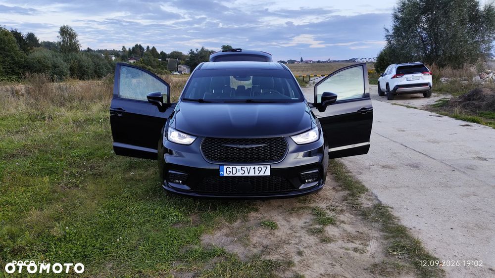 Chrysler Pacifica - 19