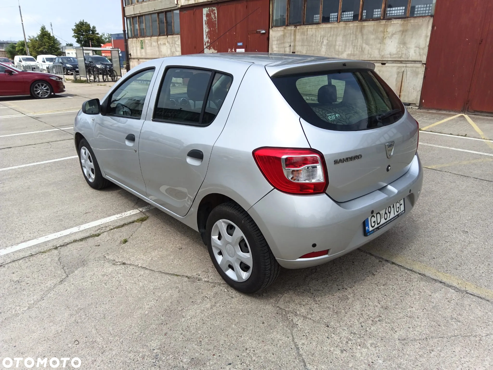 Dacia Sandero 1.2 16V Ambiance - 4