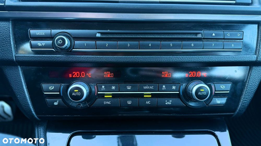 BMW Seria 5 518d Modern Line - 17