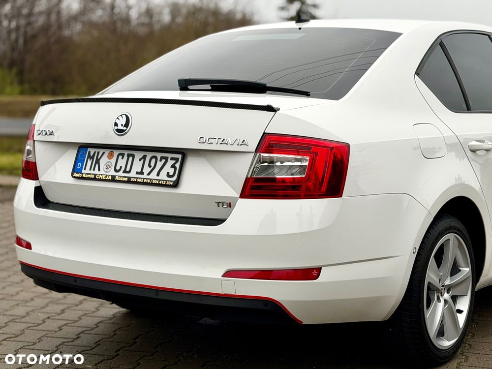 Skoda Octavia 2.0 TDI Sport Edition - 6