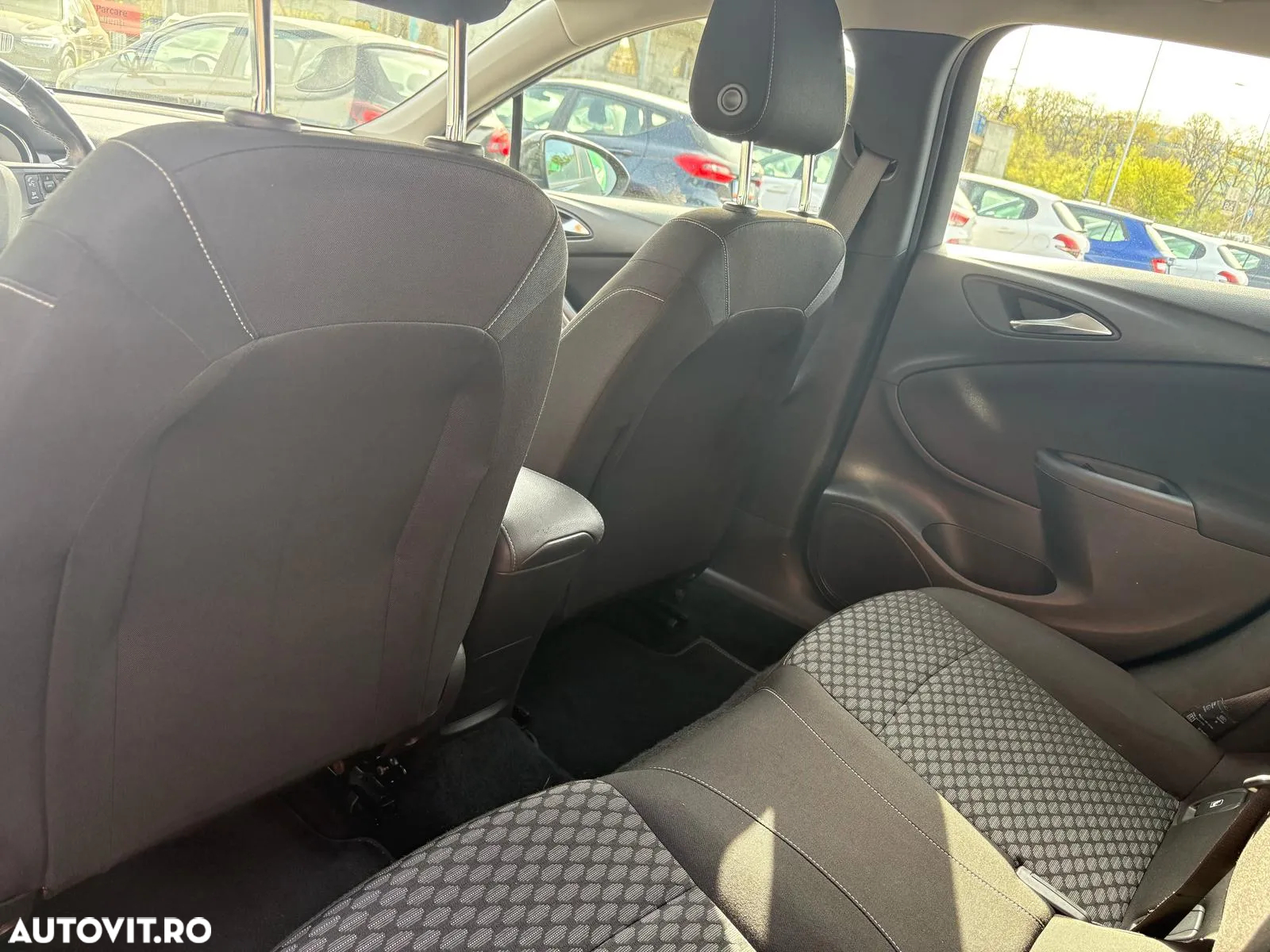 Opel Astra 1.6 CDTI ECOTEC Start/Stop Enjoy - 6