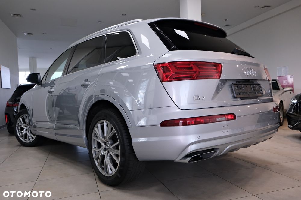 Audi Q7 - 16