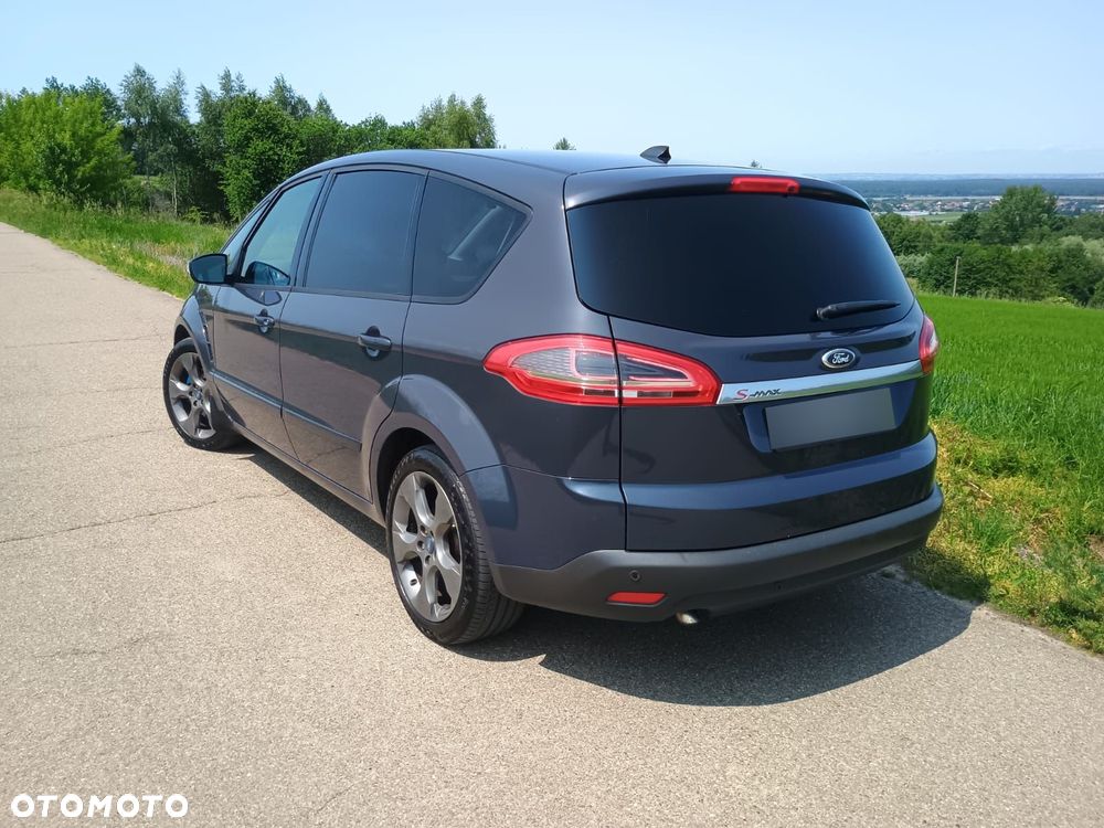 Ford S-Max - 9