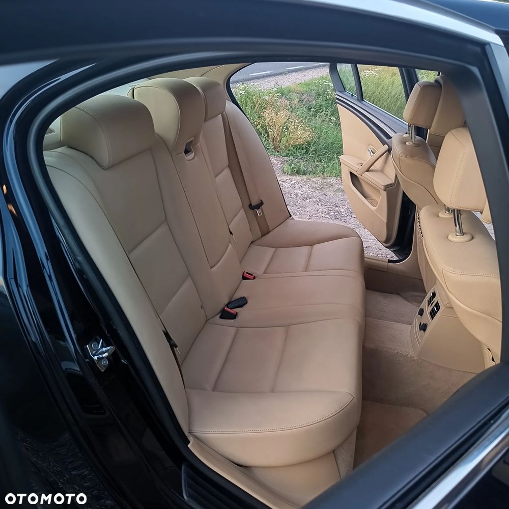 BMW Seria 5 520d Special Edition - 20