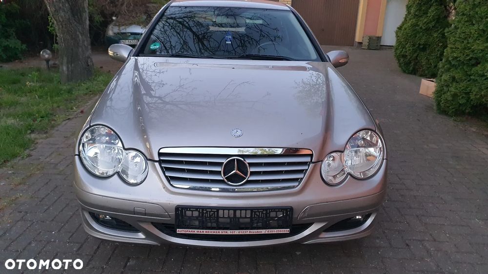 Mercedes-Benz Klasa C 180 Kompressor Starline - 32