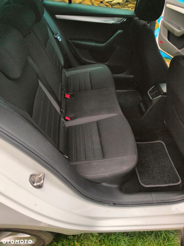 Skoda Octavia 2.0 TDI SCR Style - 12