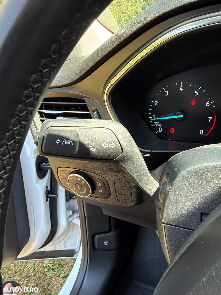 Ford Focus 1.0 EcoBoost 6MT MHEV Active X - 14