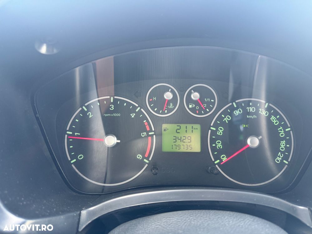 Ford Transit Connect - 7