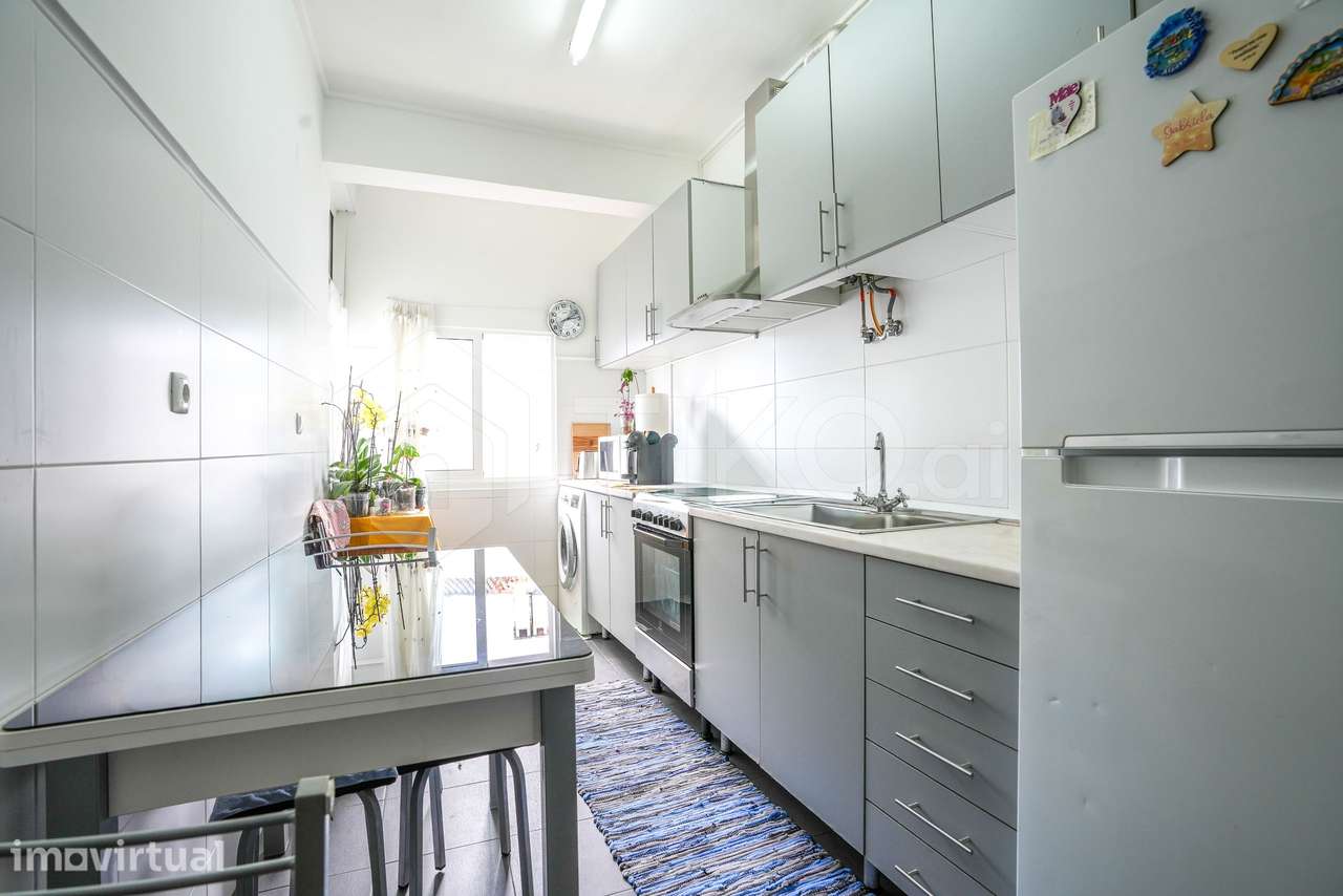 APARTAMENTO T2  REMODELADO COM VARANDA | CLASSE ENERGÉTICA B- | JUNTO - Grande imagem: 4/29