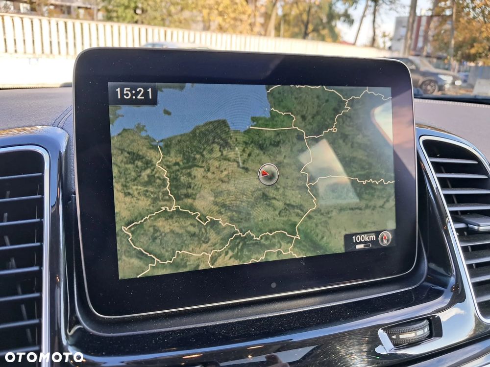 Mercedes-Benz GLS 400 4Matic 9G-TRONIC - 28