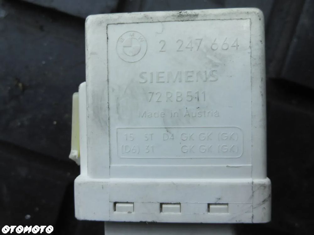 PRZEKAŹNIK ŚWIEC ŻAROWYCH BMW E46 2247664 WTYCZKA INSTALACJA POSIADAM 3 SZT - 7