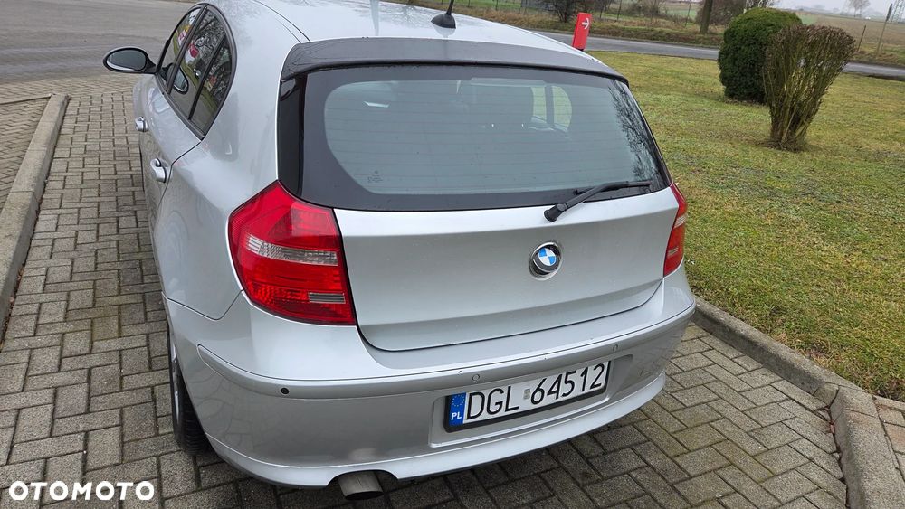 BMW Seria 1 118d DPF - 8