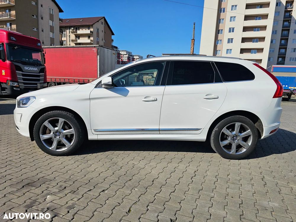 Volvo XC 60 D5 AWD Summum - 11
