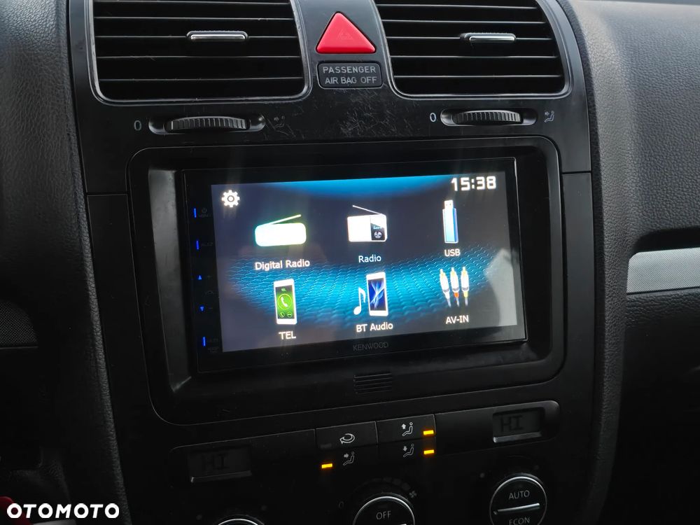 Volkswagen Jetta 1.6 United - 32