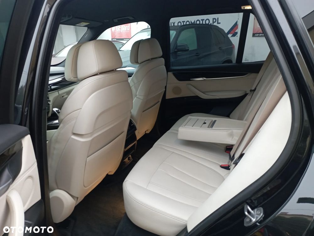 BMW X5 xDrive25d - 11