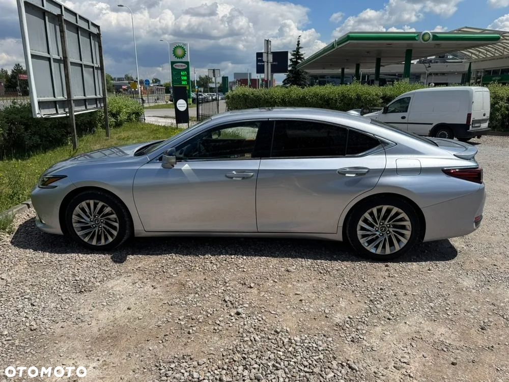 Lexus ES 300h Prestige - 3