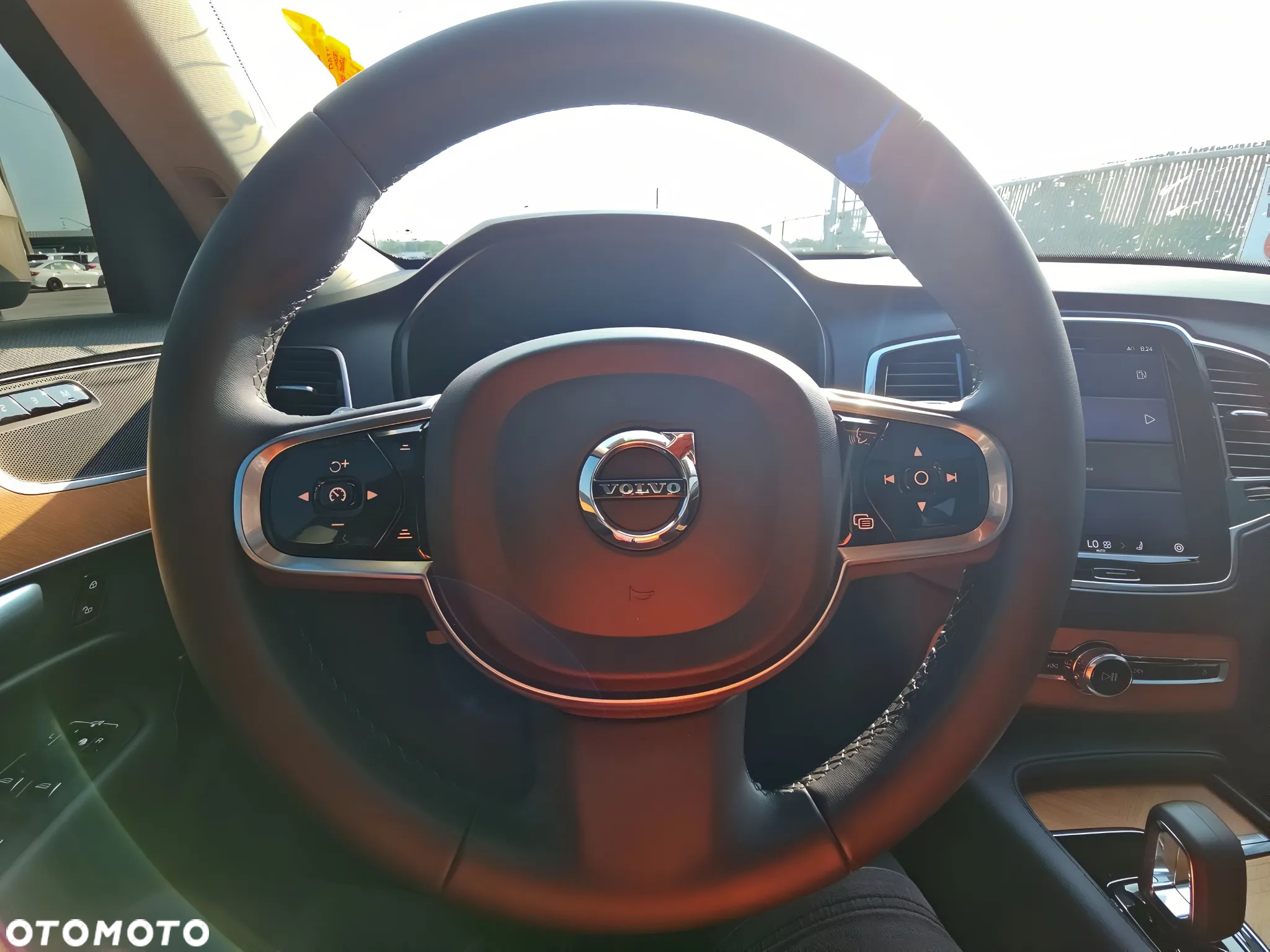 Volvo XC 90 - 8