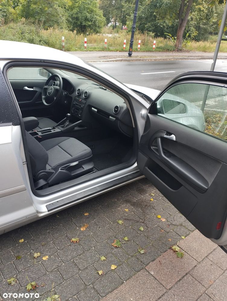 Audi A3 3-drzwiowe 1.6 Ambiente - 8