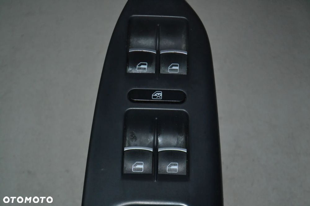 VW TOURAN CADDY 10-15 PANEL STEROWANIA 4 X SZYB ELEKTRYCZNYCH 1T1867371H 5K4959857 - 4