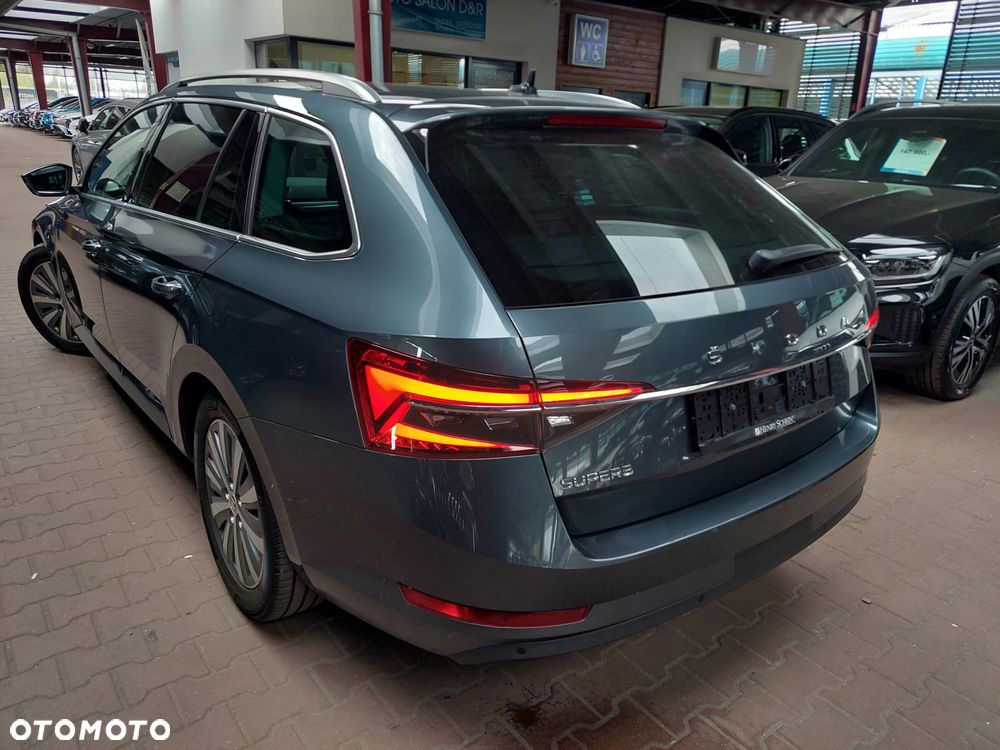 Skoda Superb 2.0 TDI SCR Active DSG - 8