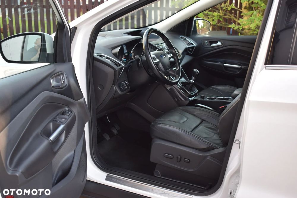 Ford Kuga 2.0 TDCi 4x4 Titanium - 8
