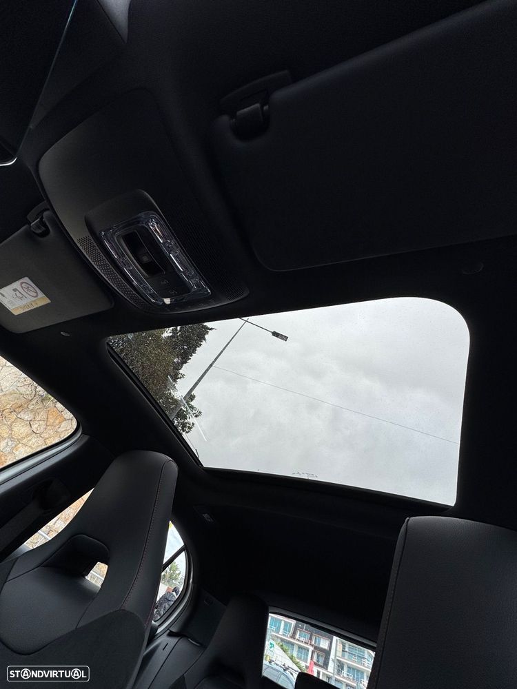 Mercedes-Benz A 250 e 8G-DCT AMG Line - 15