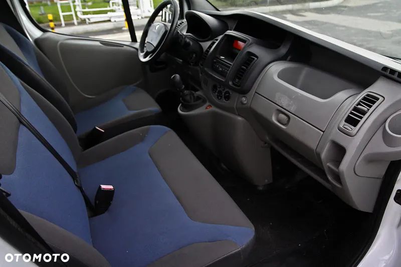 Renault Trafic - 8