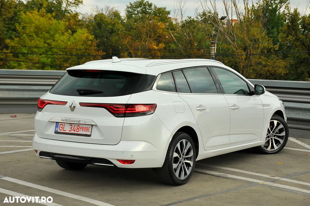 RENAULT Megane 2022 — imagine 5