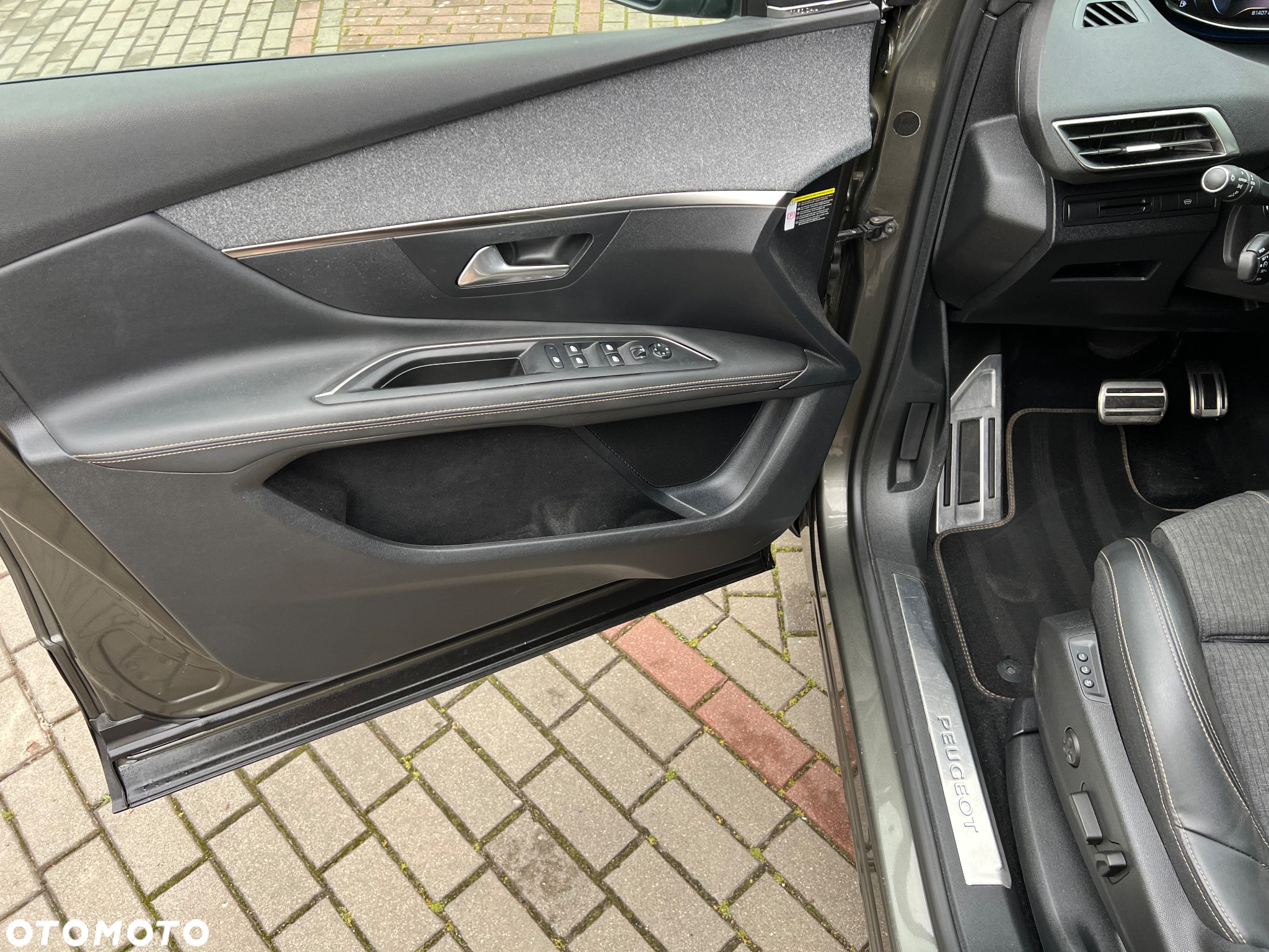 Peugeot 3008 PureTech 180 Stop & Start GPF EAT8 GT Pack - 14