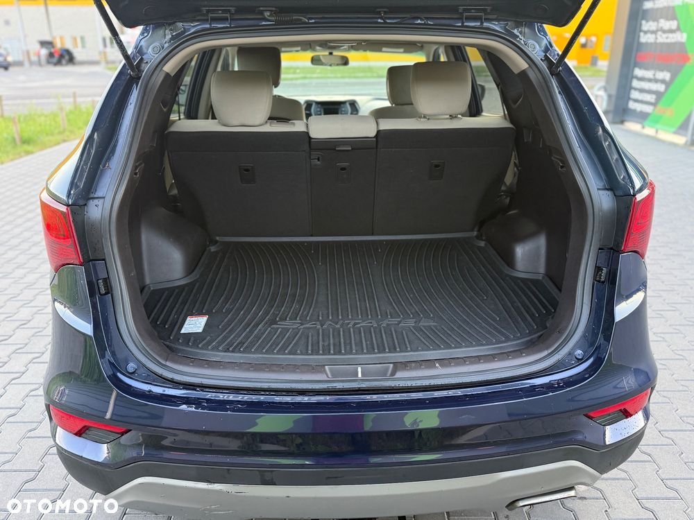 Hyundai Santa Fe 2.4 Sport Utility - 24