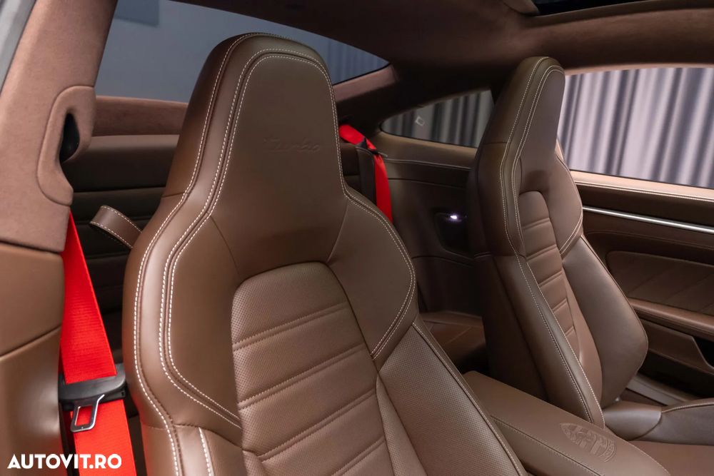 Porsche 911 Turbo PDK - 36