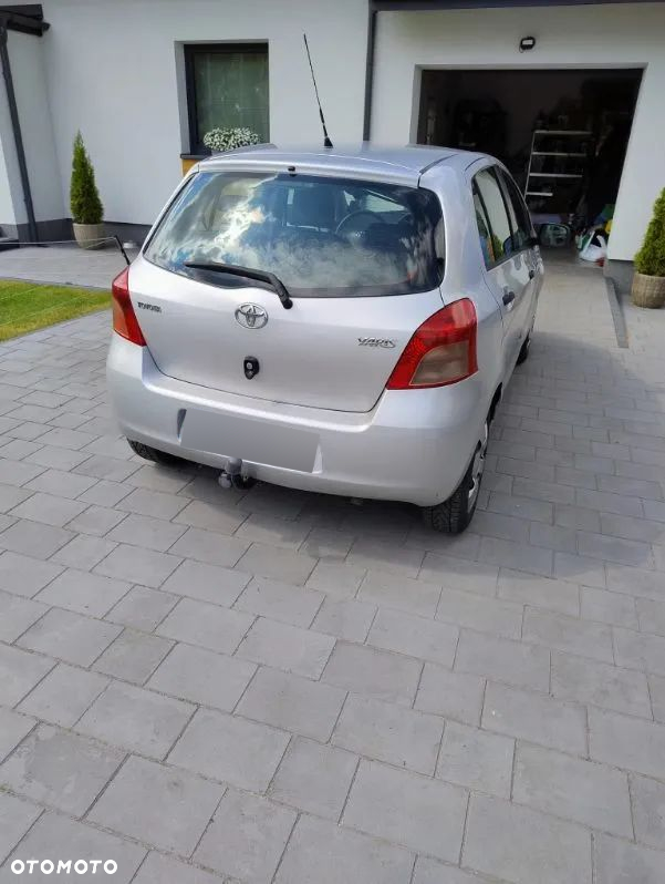 Toyota Yaris - 2