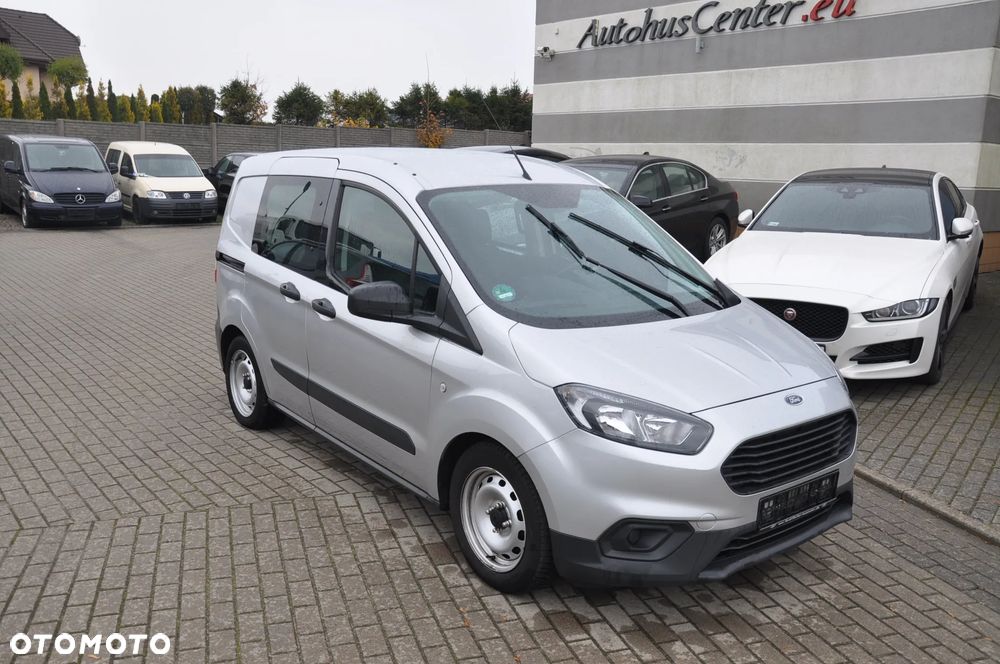 Ford Transit Courier - 3
