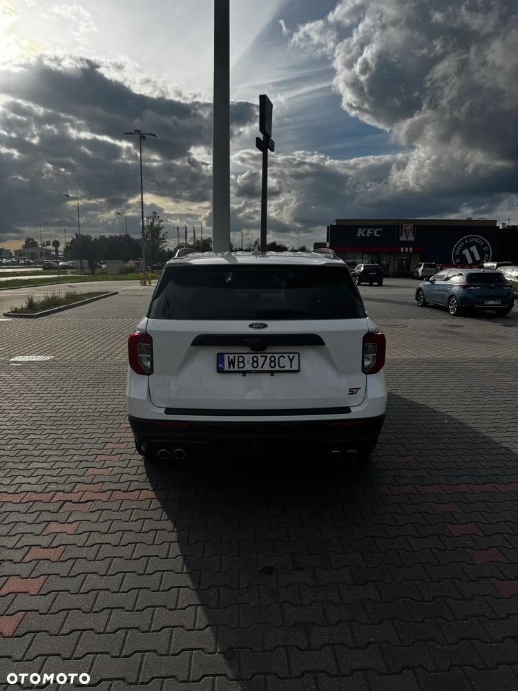 Ford Explorer - 7