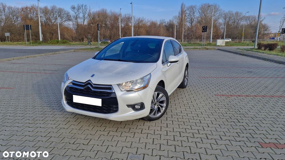 Citroën DS4 e-HDi 115 Chic - 1