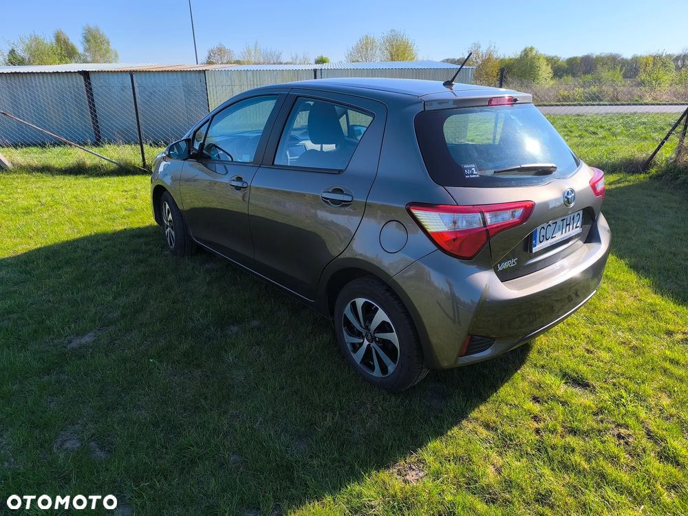 Toyota Yaris - 8