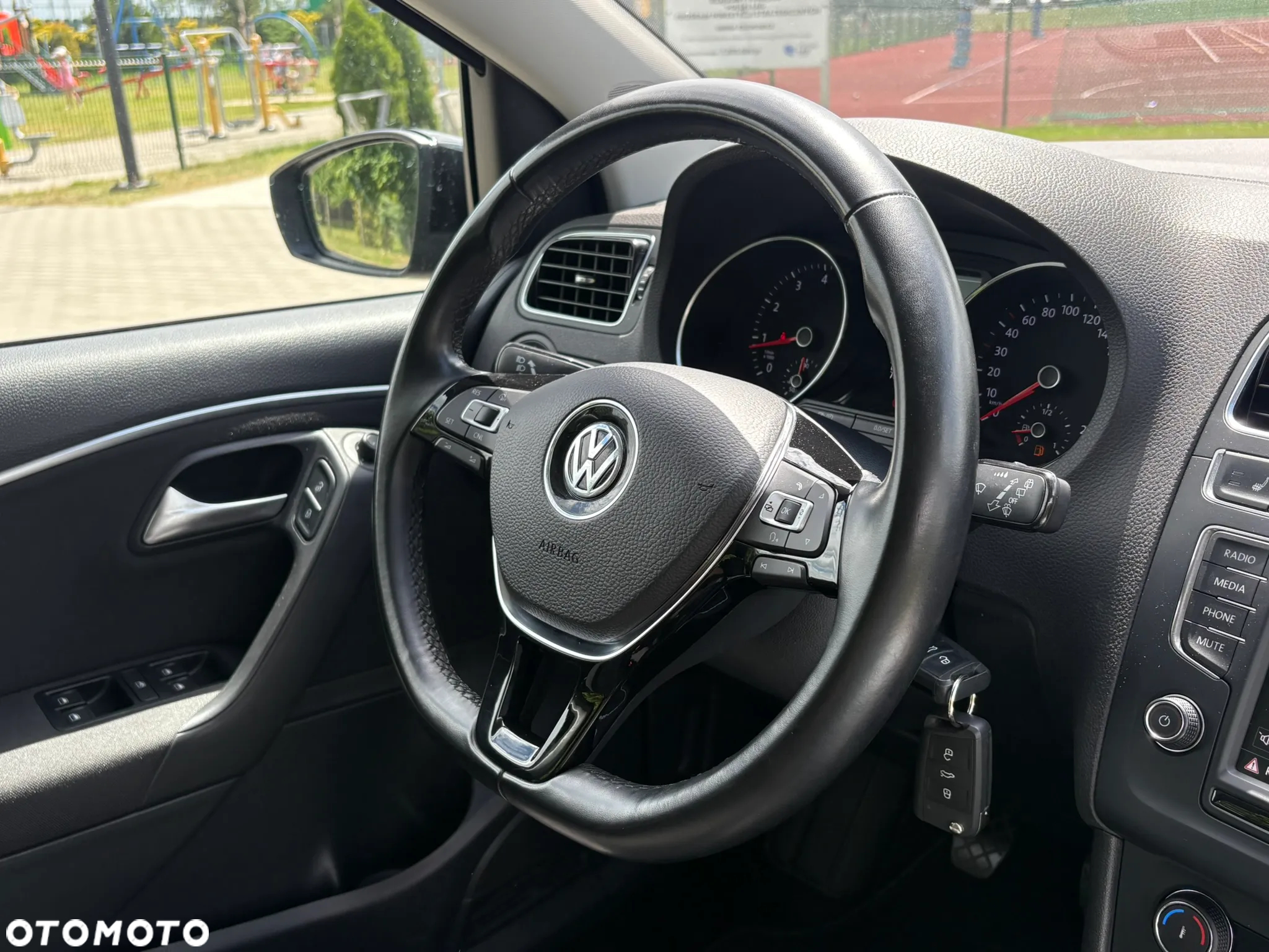 Volkswagen Polo 1.2 TSI Black/Silver Edition - 14
